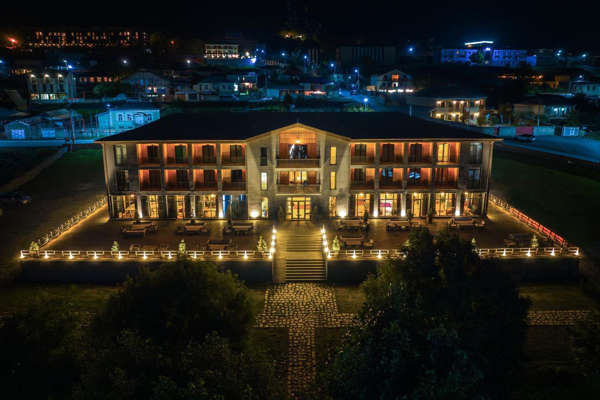 Hotel Intourist Kazbegi Exterior foto