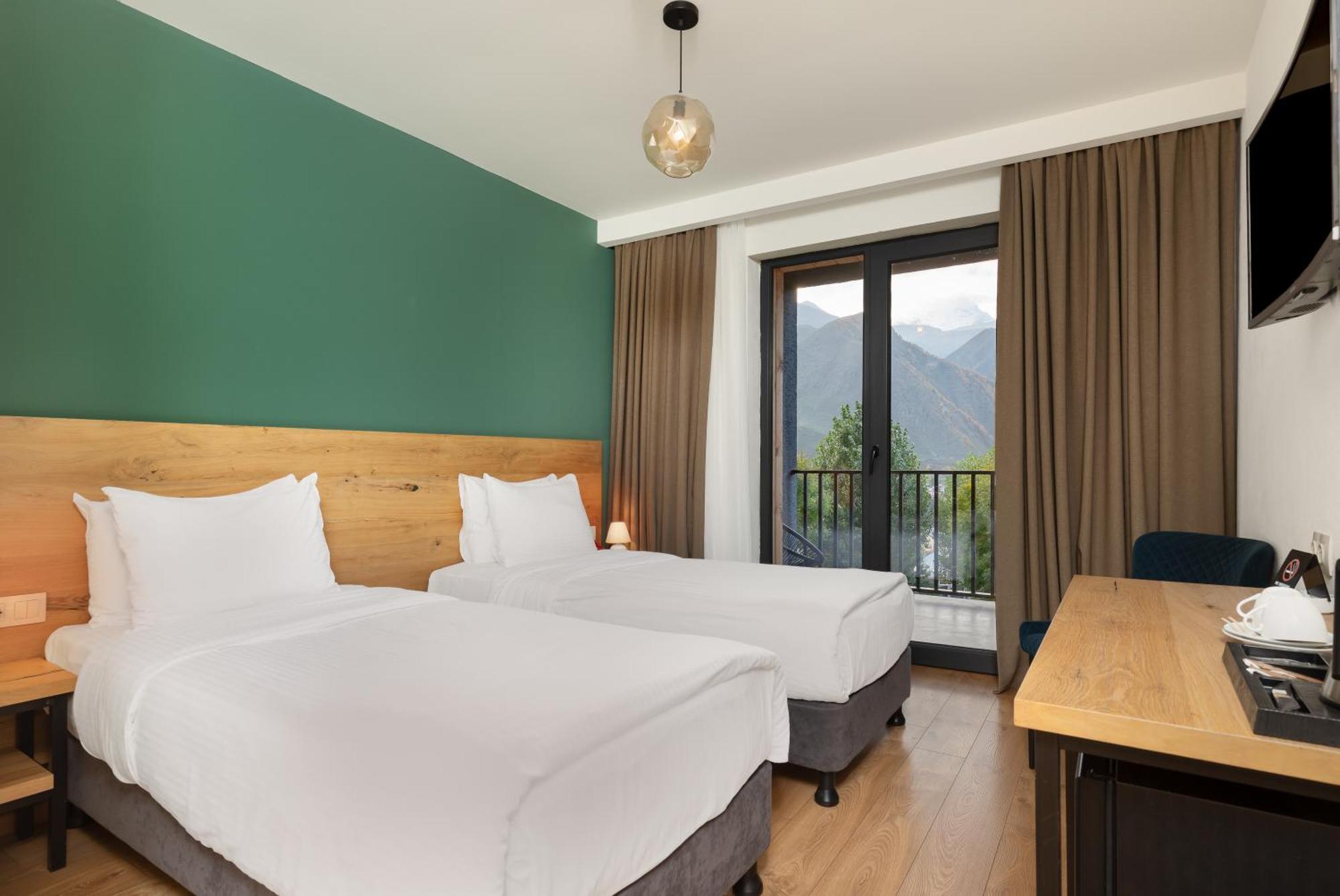 Hotel Intourist Kazbegi Exterior foto